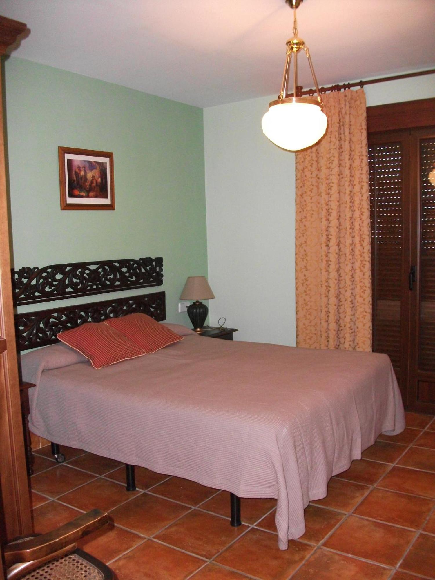 Hotel Los Rebites Уетор-Вега Екстер'єр фото